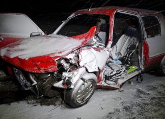 Zahlreiche Unfälle auf schneeglatten Strassen