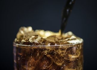 Coca-Cola reguliert Getränke an ungarischen Gymnasien