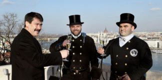 Neujahrsgrüsse von den Schornsteinfegern