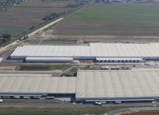 Auf Audi Hungarias Dächern entsteht größte Photovoltaik-Anlage Europas