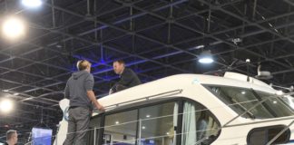 Großer Trend! Für Ungarn entworfene Hausboote wurden präsentiert