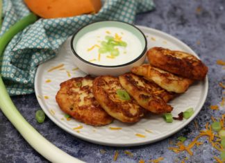 Kartoffelkuchen mit Extras – „Tócsni“