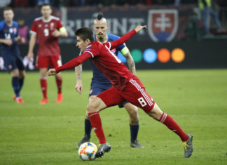 Das ungarische Fußballteam verlor 2-0 gegen Slowakei