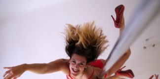 Ungarn kann auch Poledance – Floch Bernadett trainiert täglich