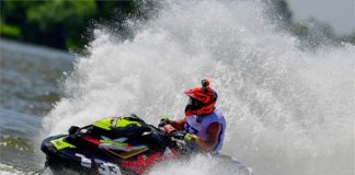 Die ungarische Jetski Mannschaft hat zehn Medaillen gewonnen