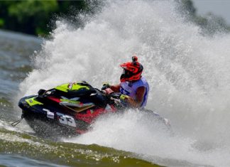 Die ungarische Jetski Mannschaft hat zehn Medaillen gewonnen