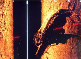 Spezialaufnahme vom Schiffswrack in der Donau