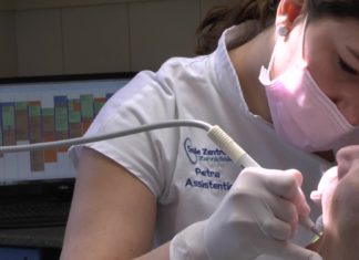 Vor dem Sommerurlaub zum Zahnarzt?