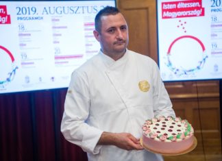 Das ist der Kuchen das Landes und der zuckerfreie Kuchen