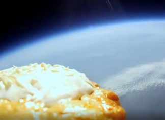 Spektakulär! Lángos fliegt in den Weltraum!