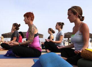 Yoga auf der Zitadelle von der Dämmerung bis zum Morgengrauen!