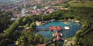 Größter Thermalsee Europas in zwei Stunden erreichbar