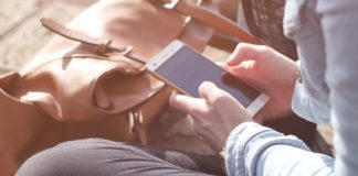 Ungarisch für Touristen: Begriffe rund um das Handy