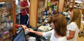 Schutzmasken: Inländische Apothekenvorräte fast ausverkauft