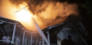 Einfamilienhaus in Csepel in Flammen – Familie konnte sich retten!