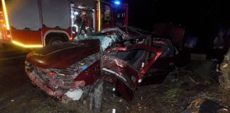 Glück im Unglück: 5 Personen retteten sich aus PKW nach Frontalcrash!