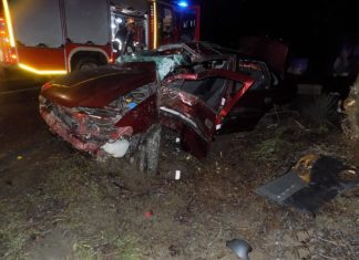 Glück im Unglück: 5 Personen retteten sich aus PKW nach Frontalcrash!