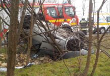 Auto überschlägt sich in der nähe von Farmos!