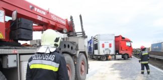 LKW mit Desinfektionsmittel auf der M1 verunglückt!