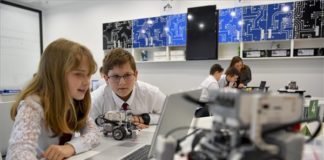 Ein digitales Erlebniszentrum wurde in Debrecen eröffnet