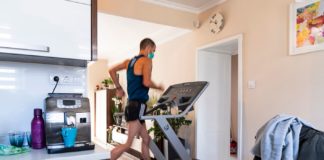 Quarantäne: Athlet bekommt Laufband für Zuhause