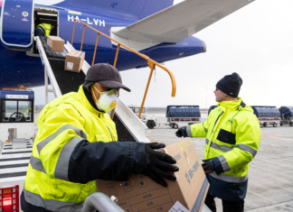 Budapest Airport – Die erste Maschine mit medizinischen Schutzkleidungen ist aus China angekommen