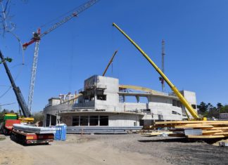 Schwimmbadbau in Gödöllö läuft