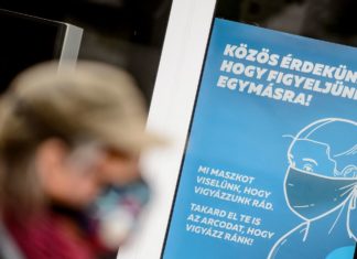 Ohne Schutzmasken und Schutzhandschuhe gab es am Wochenende teils keine Lebensmittel!