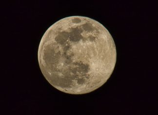 Der Vollmond über Marcali