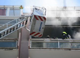 Wohnungsbrand im Hochhaus in Csepel: Bewohner mit Drehleiter gerettet!
