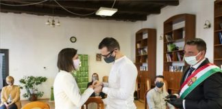 Hochzeit geht auch in Schutzmaske