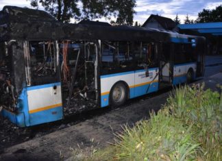 Debrecen: Bus in Vollbrand! Fahrgäste konnten sich schnell retten