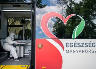 Coronavirus-Screening-Programm: Auch mobile Screening Stationen im Einsatz