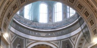 Die heiligen Messen in Coronazeiten: Pfingstsonntag in Esztergom