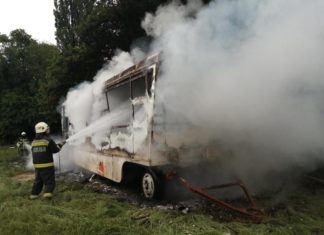 Siófok: Große Wohnwagen komplett ausgebrannt!