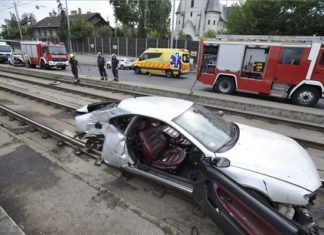 Berufsverkehrs-Chaos durch Unfall auf den Strassenbahngleisen