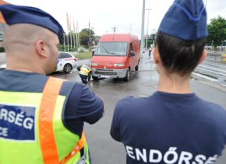 Budapest: Mit Lieferwagen drei Fußgänger angefahren!