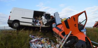 Chemische Ladung: Unfall auf der Autobahn M4