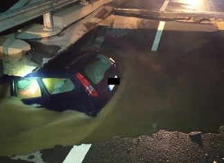 Nagyatád: Auto auf eingestürzter Brücke ins Wasser gestürzt