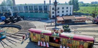 Ein Stück Goldener Zug im Eisenbahnpark Budapest