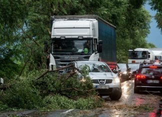 Unwetterwarnung! Schwere Gewitterstürme unterwegs