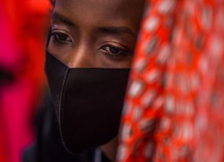 Mund-Nase-Schutz Teil neuer Modetrends? Budapest Central European Fashion Week