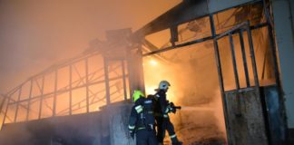 Budapest: Großbrand am Wochenende in einer Blechpresse