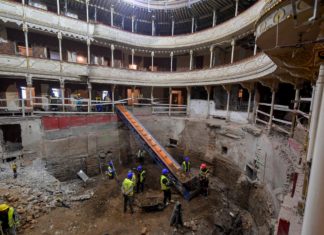 Nationaltheater in Debrecen wird renoviert