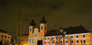 Adventszauber in Györ: Lichtspiele auch ohne Weihnachtsmarkt