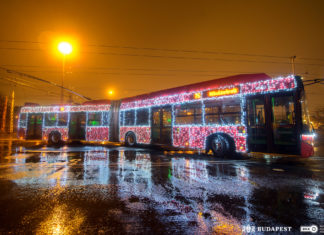 Nikolausbusse fahren in Budapest für einen guten Zweck