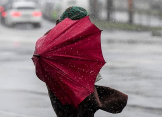 Schnee und starker Wind in Debrecen