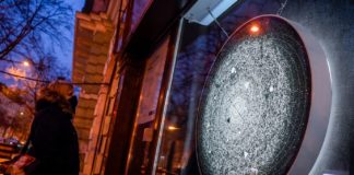 Crazy Lichtspiele in Debrecener Schaufenster