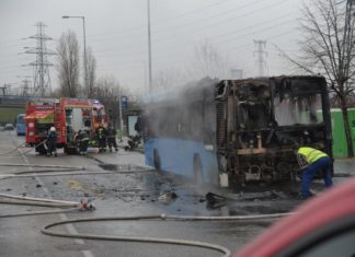 Bus komplett ausgebrannt in Budapest