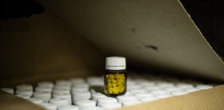 Fünf Ungarn und ein Syrer werden beschuldigt, gefälschte Medizin hergestellt zu haben